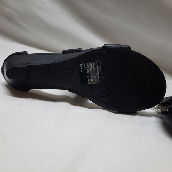 Dexflex Comfort Black zip back wedge sandal 7W - Picture 6 of 8